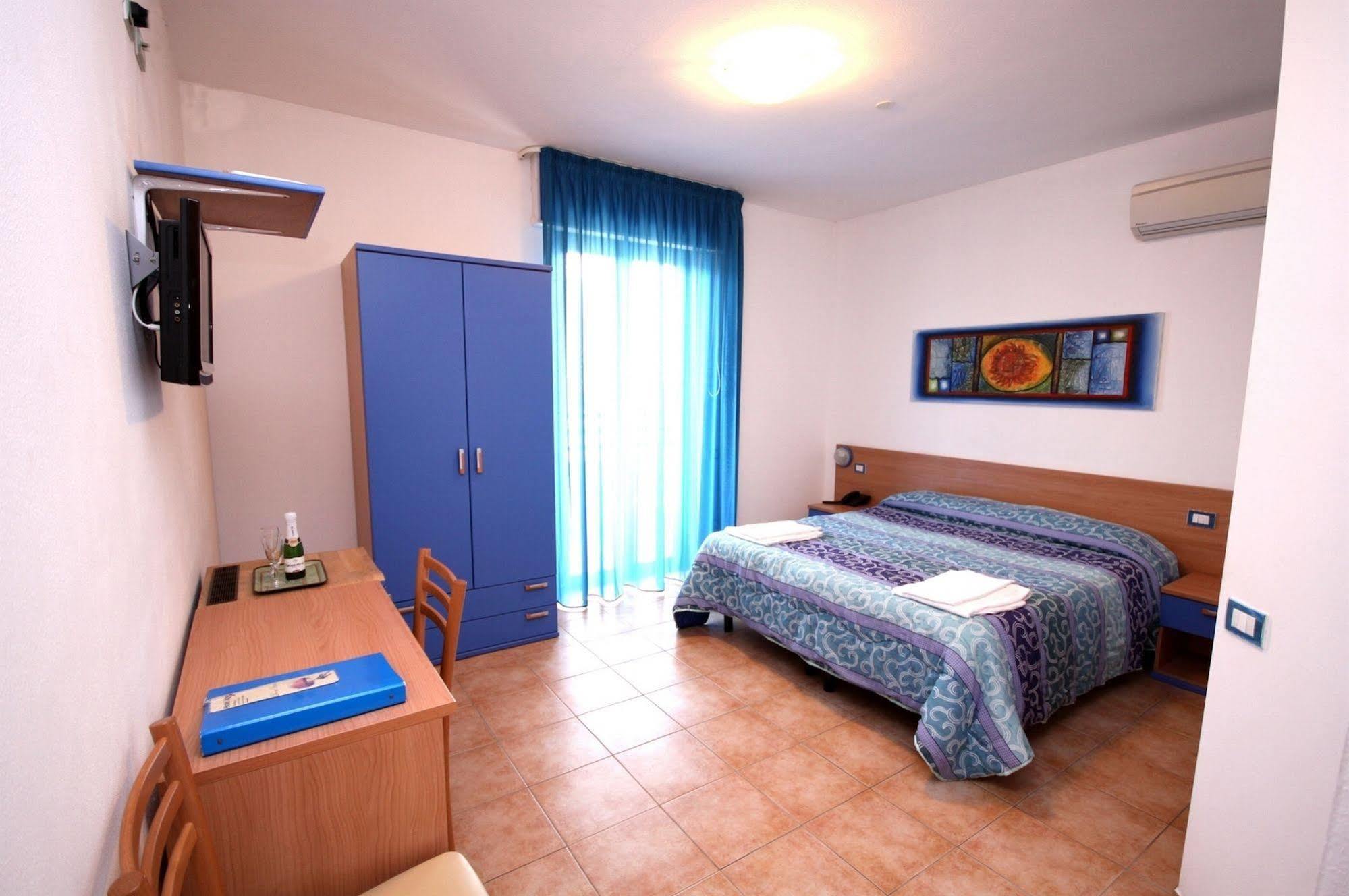 Hotel Alguer 3*